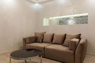 Апартаменты Apartment on Knyaza Romana 24 Львов Апартаменты с 3 спальнями-11