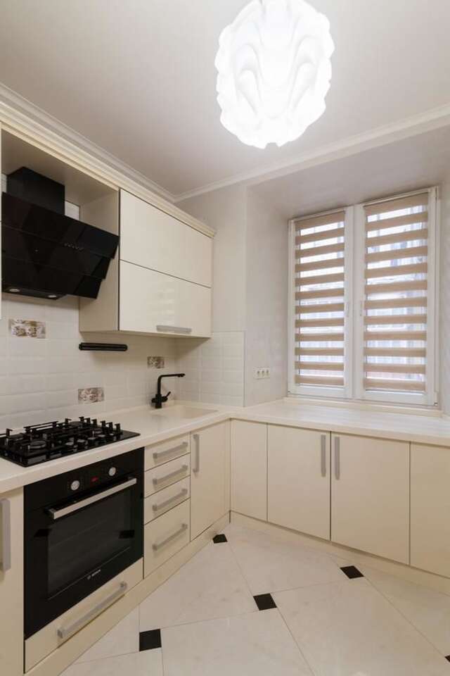 Апартаменты Apartment on Knyaza Romana 24 Львов-12